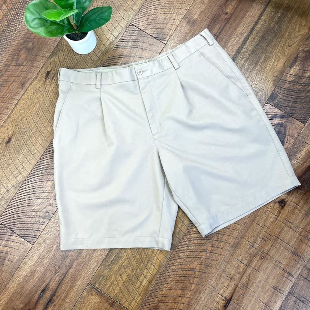 NIKE GOLF 38 Large Mens FitDry khaki tan Shorts Athleisure Cream dress athletic